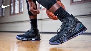 The lebron 17 will arrive with its usual makeover and tech like its knitposite upper that is painted in black this time around. Nike Lebron 17 Black Men S Basketball Shoe Hibbett City Gear