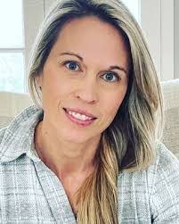 Laura Wolf's Instagram, Twitter & Facebook