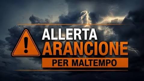 Allerta arancione a Buscate: temporali in arrivo il 20 e 21 agosto Il  Comune ha diffuso l'avviso ufficiale: due giorni da tenere d'occhio...  https://www.sudovestmilano.it/allerta-arancione-a-buscate-temporali-in-arrivo-il-20-e- 21-agosto/