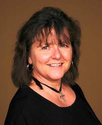 Kandy Jackson's Instagram, Twitter & Facebook