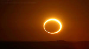 Jika umbra bulan mengenai permukaan bumi, maka pengamat di sana akan melihat gerhana matahari total dan langit akan gelap seakan malam. Doa Saat Terjadi Gerhana Matahari Cincin Besok Kamis 26 Desember 2019 Lafalkan Berulang Tribunnews Com Mobile