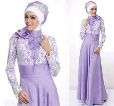 Tentu tampil menarik ketika menggunakan dress modern, sehingga akan menambah rasa percaya diri anda dalam beraktivitas. 10 Contoh Model Desain Baju Muslim Brokat Terbaru 2021