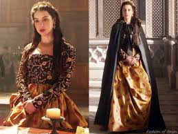 Black And Gold Top Mary In Black And Gold Top With Gold Skirt Reign Dresses Reign Fashion Fashion