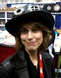 Jennifer Ouellette's Instagram, Twitter & Facebook