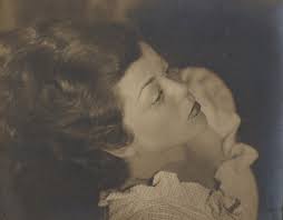 Berlin/London: The Lost Photographs of Gerty Simon