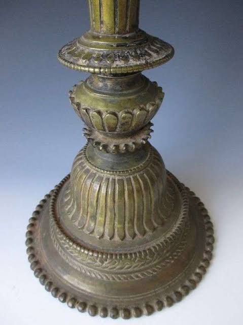 Tibetan Antique Bronze ʙuттer Lamp | 1439598 | Zentner Collection