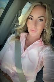 2200+ "Bailey" profiles