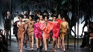 Alber elbaz acknowledges the applause of the audience at the lanvin show during paris fashion week in september 2014. Former Lanvin Creative Director Alber Elbaz Returns To The Fashion Fold Harper S Bazaar Arabia