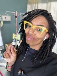 Nursing student shares uniform photos and achievements