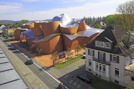 31 Spectacular Buildings Designed By Frank Gehry Amazing Buildings Gehry Architecture Architecture