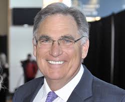 Another trusted TV newsman bids farewell (Editorial)