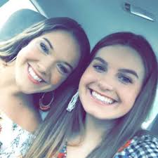 Hollie Renee❤️ (@hollieboo99)