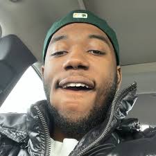 🚨🚨NIKE BOOK 2??🚨🚨 Devin Booker locked in at @cbrickley603's run in NYC,  lacing up what looks like our first glimpse of the Nike Book 2s in all  black. The next chapter is