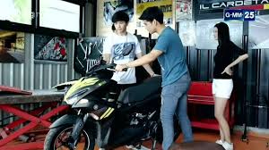 Edge of 17 is a 2017 thai drama about a nerd who is being bullied and only finds comfort in the school's kindest girl, who is dating his bully. Blog 104 My Dear Loser Monster Romance Steemit