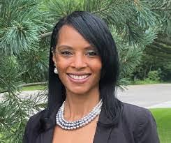 Angelique Cole's Instagram, Twitter & Facebook