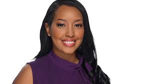 Dana Smith's Instagram, Twitter & Facebook