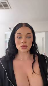 @skylanovea_s video Tweet