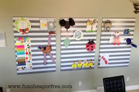I've seen larger cork boards made up of individual mats, but i didn't want to see any seams and was worried that the finish would look like we'd just stuck a load of mats to the wall. Easy Diy Bulletin Board That S Super Cheap Fun Cheap Or Free