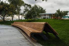 Krymskaya Embankment By Wowhaus 19 Jpg 1599 1066 Avec Images Banc Public Espace Public Public