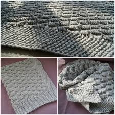 J'ai donc réalisé une couverture tricot pour la. Bien Au Chaud Les Petites Aiguilles De Mimi
