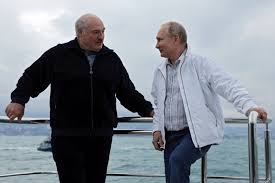 Alexander lukashenko disparó duramente contra los atletas, siendo su país uno de los que más dinero invirtió en los juegos olímpicos de tokio 2020. Russia S Putin And Belarus Lukashenko Take A Boat Trip After Hijacked Plane Screamed Archyworldys
