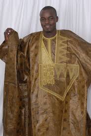 La mode et les stylistes. Boubou Vetement Traditionnel Typique Au Senegal Afroculture Net