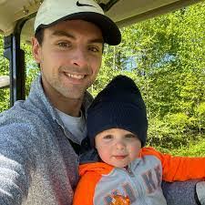 Ron Luckett's Instagram, Twitter & Facebook