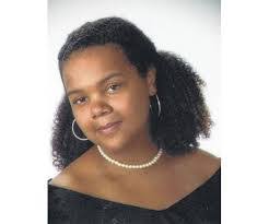 Amber Mcelveen's Instagram, Twitter & Facebook