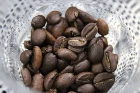Dark roast coffee beans are often like by high caffeine coffee lover as it has excellent flavor and aroma. Dark Roast Vs Medium Roast The Differences You Ll Notice Bean Poet