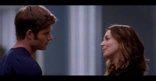 Meredith grey, fille d'un chirurgien très réputé, commence son internat de première année en médecine chirurgicale dans un hôpital de seattle. Grey S Anatomy Saison 15 Episode 17 Amelia Et Link Se Rapprochent Dans La Video Promo Melty