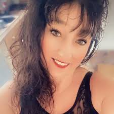 Kelly nice eyes 😉 (@kellynewman20)