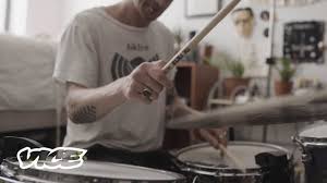 Kehidupan yang sesungguhnya baginya adalah seni musik. Sejarah Musisi Legendaris Harry Roesli Dan Depot Kreasi Seni Bandung Dksb