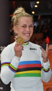 She rode in the women's sprint at the 2016 uci track cycling world championships. Emma Hinze Wikipedia