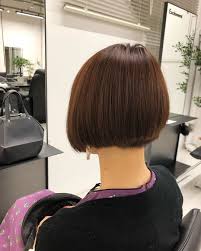yukari inoueさんはinstagramを利用しています 首の綺麗さが際立つボブ サラサラの直毛さん ノーブローノーアイロンで 乾かしたら自然な丸みが出るようにcutしています 今回は気持ち甘め要素を入れたボブ サロンワー ボブ 前下がりボブ