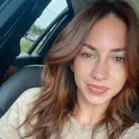 Ashley Pharr's Instagram, Twitter & Facebook