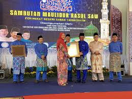 Sarawak minta rakyat tidak buat tuduhan melulu kluster rhb. Bekas Timbalan Pesuruhjaya Polis Sabah Tokoh Maulidur Rasul