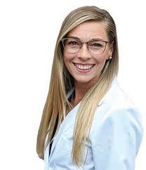 Michelle Larocque's Instagram, Twitter & Facebook