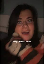 lol ok she freestyles now but I really need a holiday #songwriter #fyp