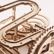 Circuit En Bois De Billes A Realiser Soi Meme Une Excellente Activite A Faire En Famille Un Cadeau Ideal Pour Les Pass Puzzle En Bois Maquette En Bois Billes