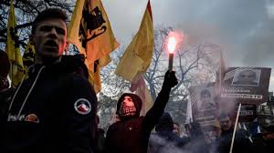 French immigration protest group génération identitaire to be dissolved. Pourquoi Gerald Darmanin A T Il Decide De Dissoudre Le Groupe D Extreme Droite Generation Identitaire Lci