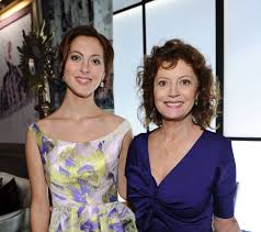 Susan sarandon was born susan abigail tomalin in new york city, ny, to homemaker lenora marie (criscione) and phillip leslie tomalin, an advertising executive. Susan Sarandon Has Starred Alongside Her Daughter Eva Amurri In Films Like The Banger Sisters And The Secret Life Celebrities Susan Sarandon S Daughter Celebs