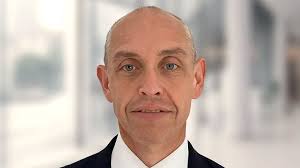 Meet our distribution team