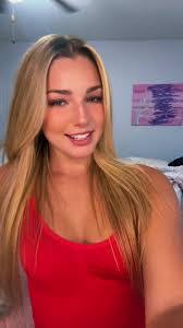 Savannah Lemons's Instagram, Twitter & Facebook