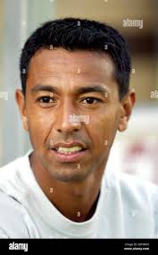 Nolberto solano hi-res stock photography and images