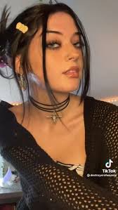 Lorna Broadhurst (lornab3213)