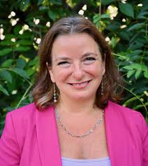 West Hartford mayor to nominate school board member for vacant town council  spot