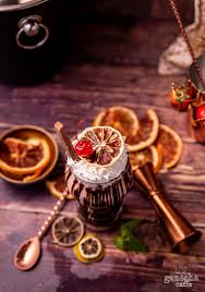 Nerăbdător, lon ar merge deja în cameră să se înfrupte din nurii femeii. Meniu Bauturi Ganesha Caffe