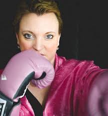 Tracy Kitts's Instagram, Twitter & Facebook