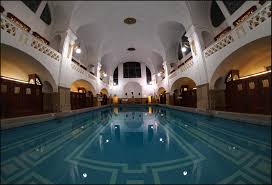 Müllersches volksbad, uma piscina coberta histórica em munique, construída entre 1897 e 1901, às margens do rio isar, em estilo neobarroco/jugendstil. Mullersches Volksbad Foto Bild Architektur Stadtlandschaft Motive Bilder Auf Fotocommunity