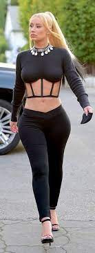 Let's breakdown that sentence shall we. 320 Iggy Azalea Ideas In 2021 Iggy Azalea Csoportos Jelmezek Mtv